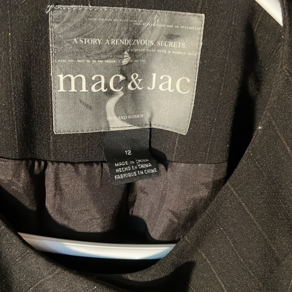 Mac and Jac Blazer - Picture 2 of 3